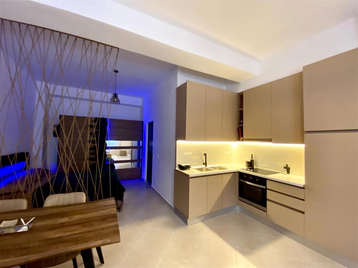 Luxury Apartments In City Center Драч Екстериор снимка