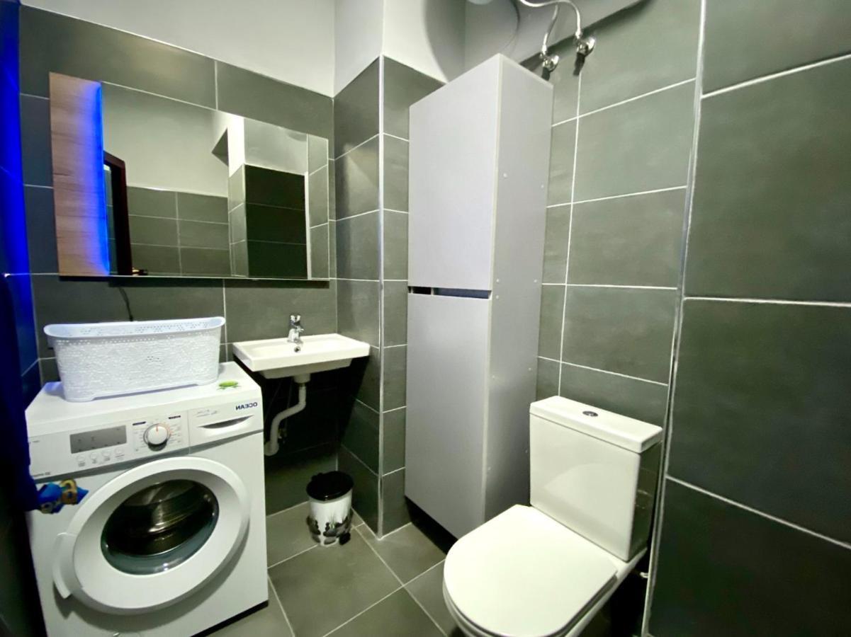 Luxury Apartments In City Center Драч Екстериор снимка