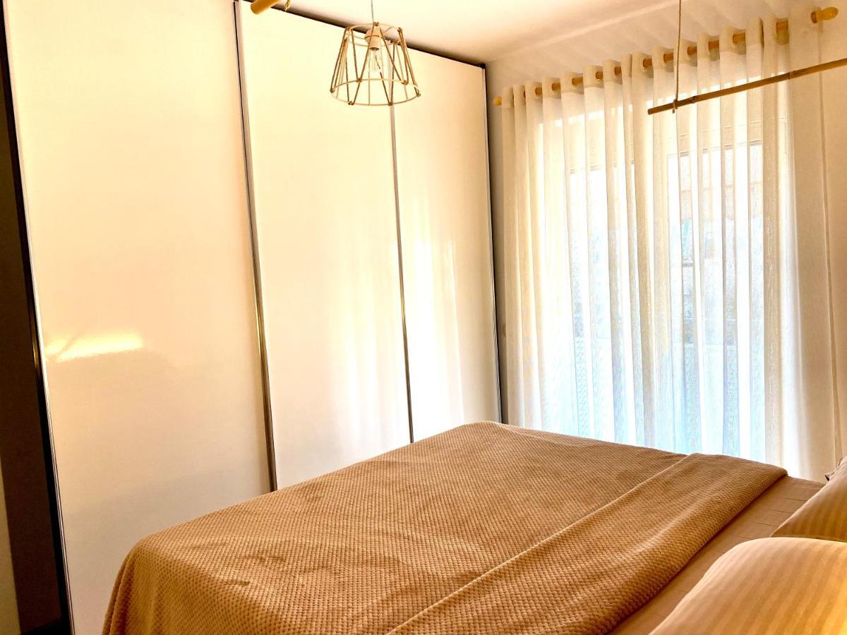 Luxury Apartments In City Center Драч Екстериор снимка