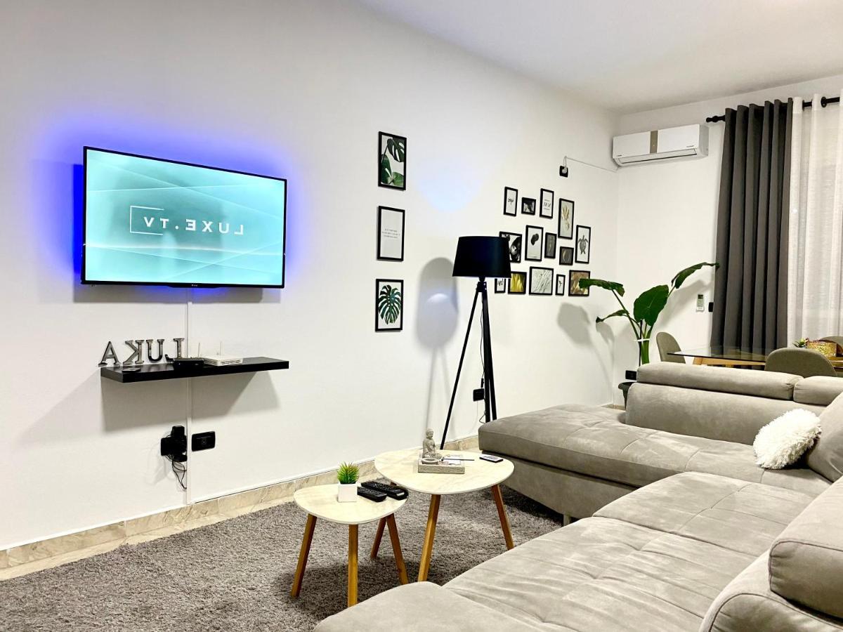 Luxury Apartments In City Center Драч Екстериор снимка