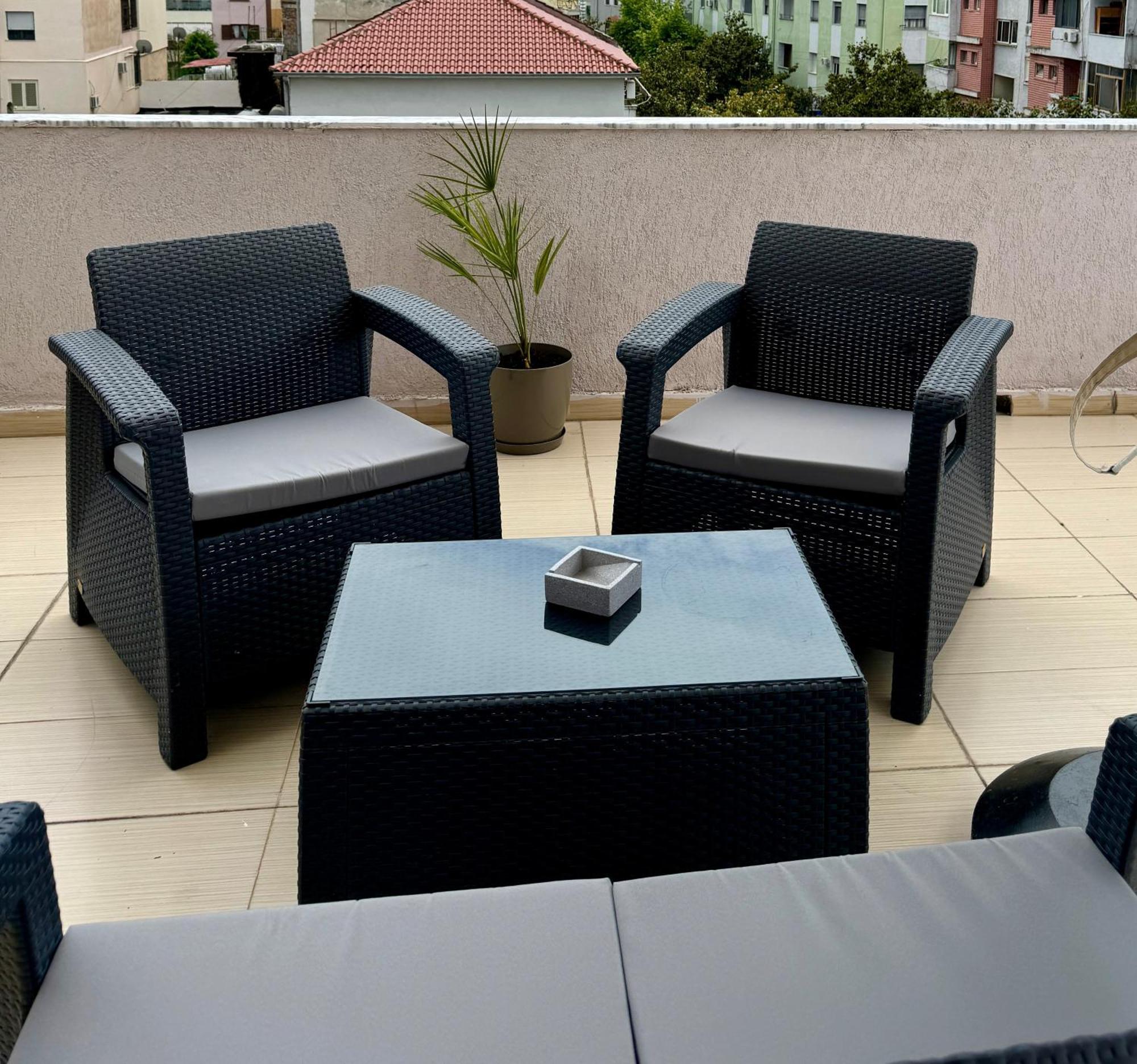 Luxury Apartments In City Center Драч Екстериор снимка