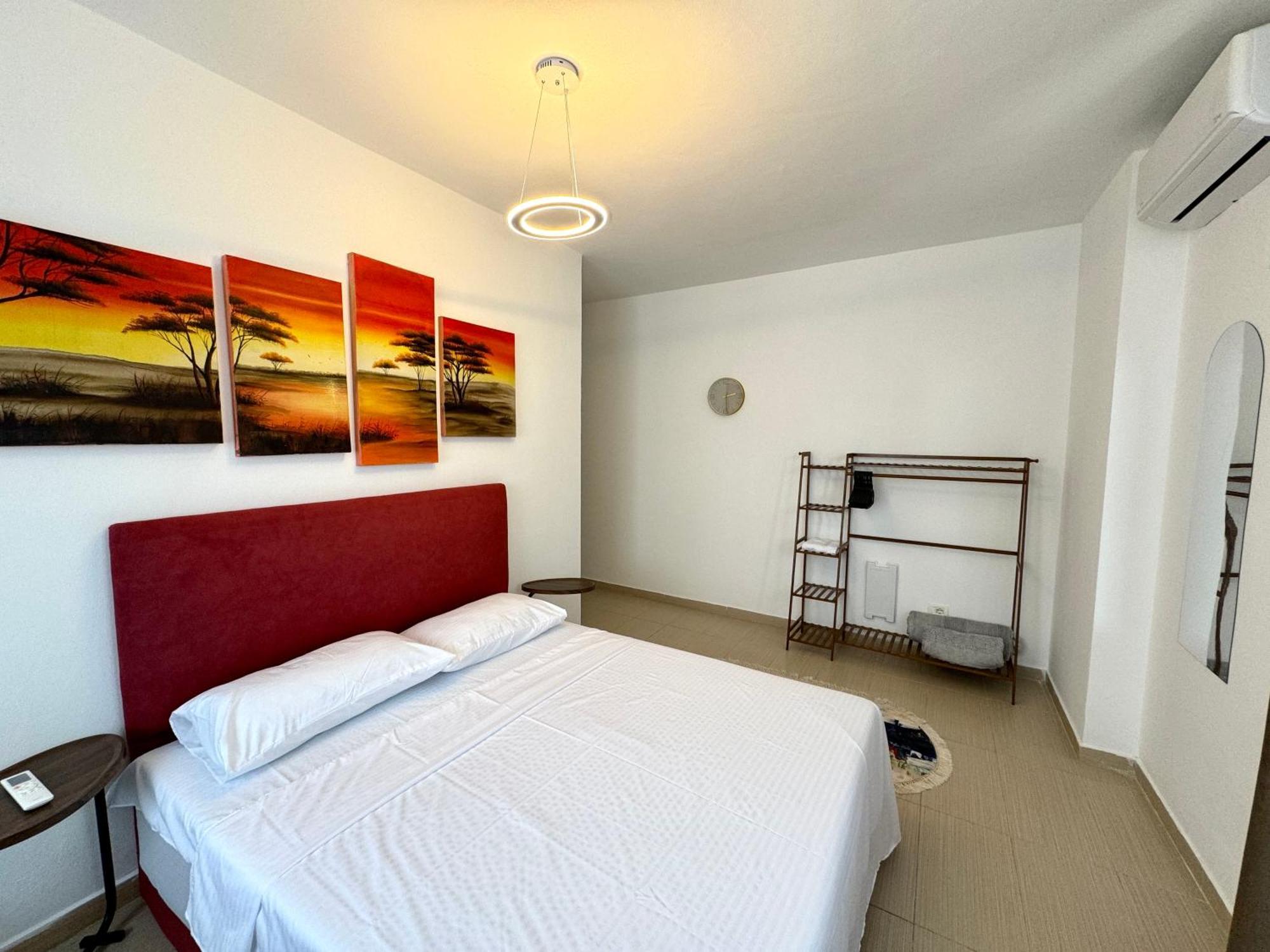 Luxury Apartments In City Center Драч Екстериор снимка